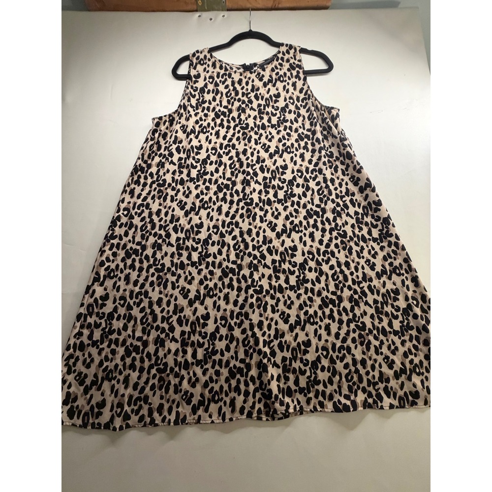 Halogen Leopard Print Sleeveless Shift Dress Tan Black Animal Print Size 1